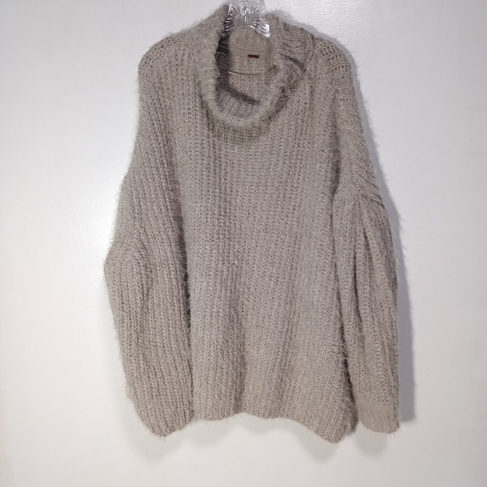 Free People Oasis Oversize Tunic Sweater in Silver Glass Combo Size M